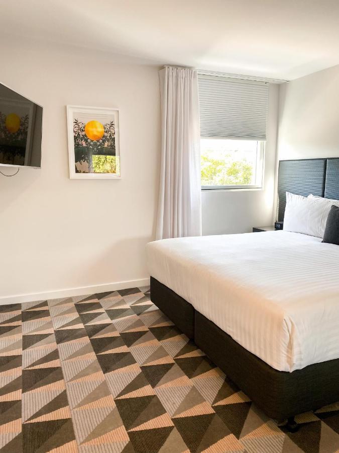 The Gem Hotel Griffith Exterior photo