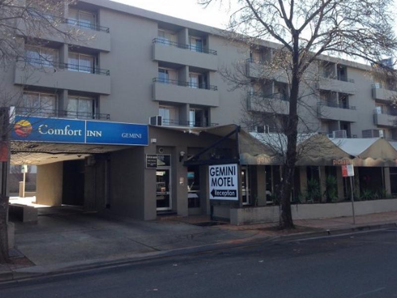 The Gem Hotel Griffith Exterior photo